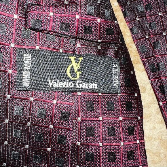 Valerio Gareti tie  - Picture 3 of 3
